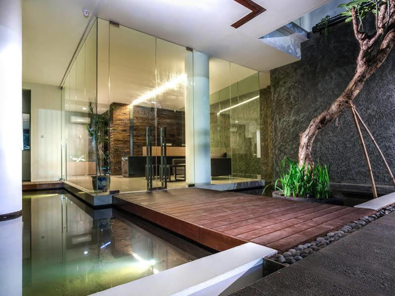 Upscale Suites Jakarta Exteriör bild
