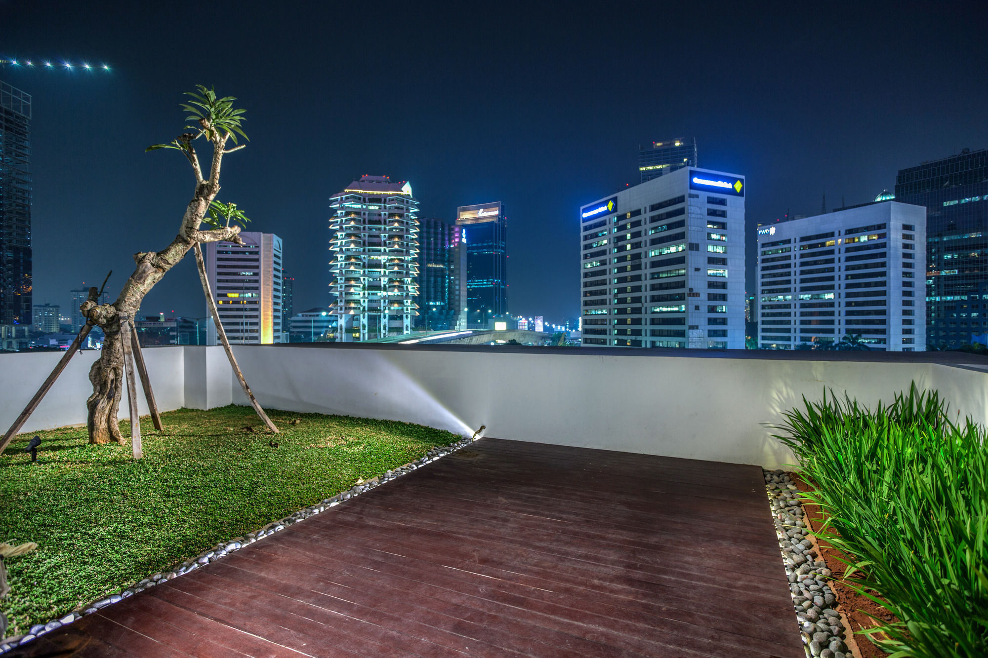 Upscale Suites Jakarta Exteriör bild